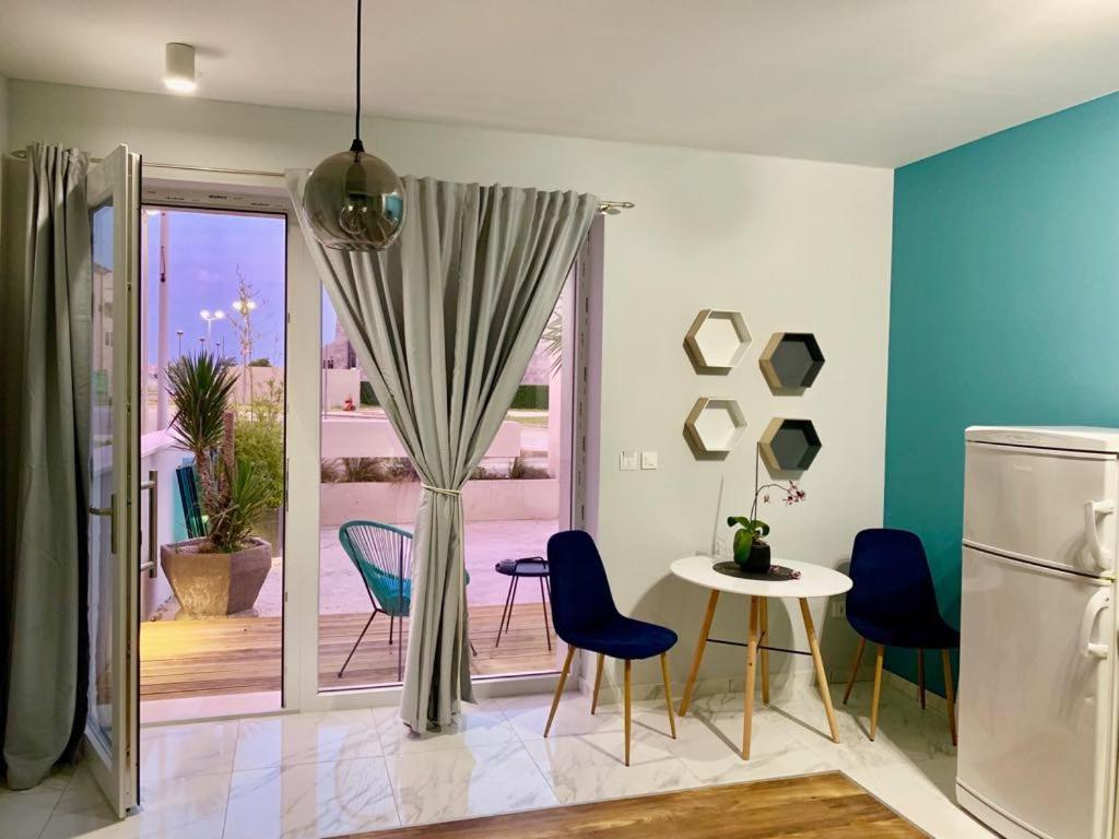 Deluxe Suites Mandic オミシュ エクステリア 写真