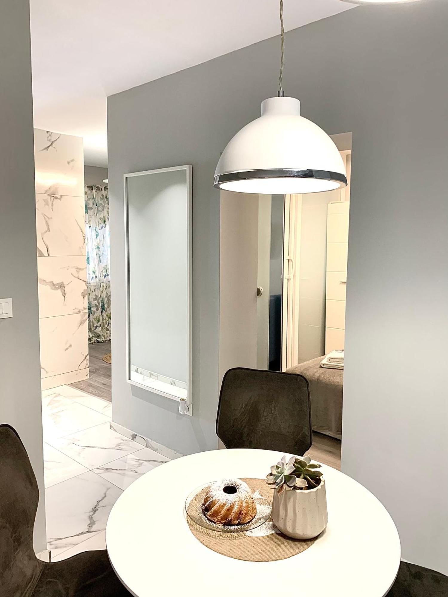 Deluxe Suites Mandic オミシュ エクステリア 写真